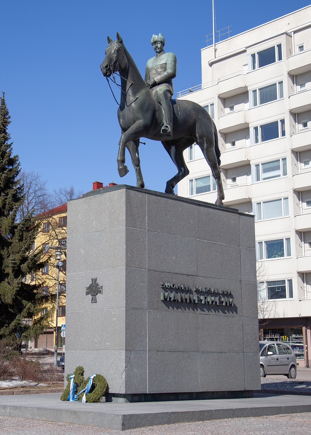 mannerheimin-ratsastajapatsas-malva